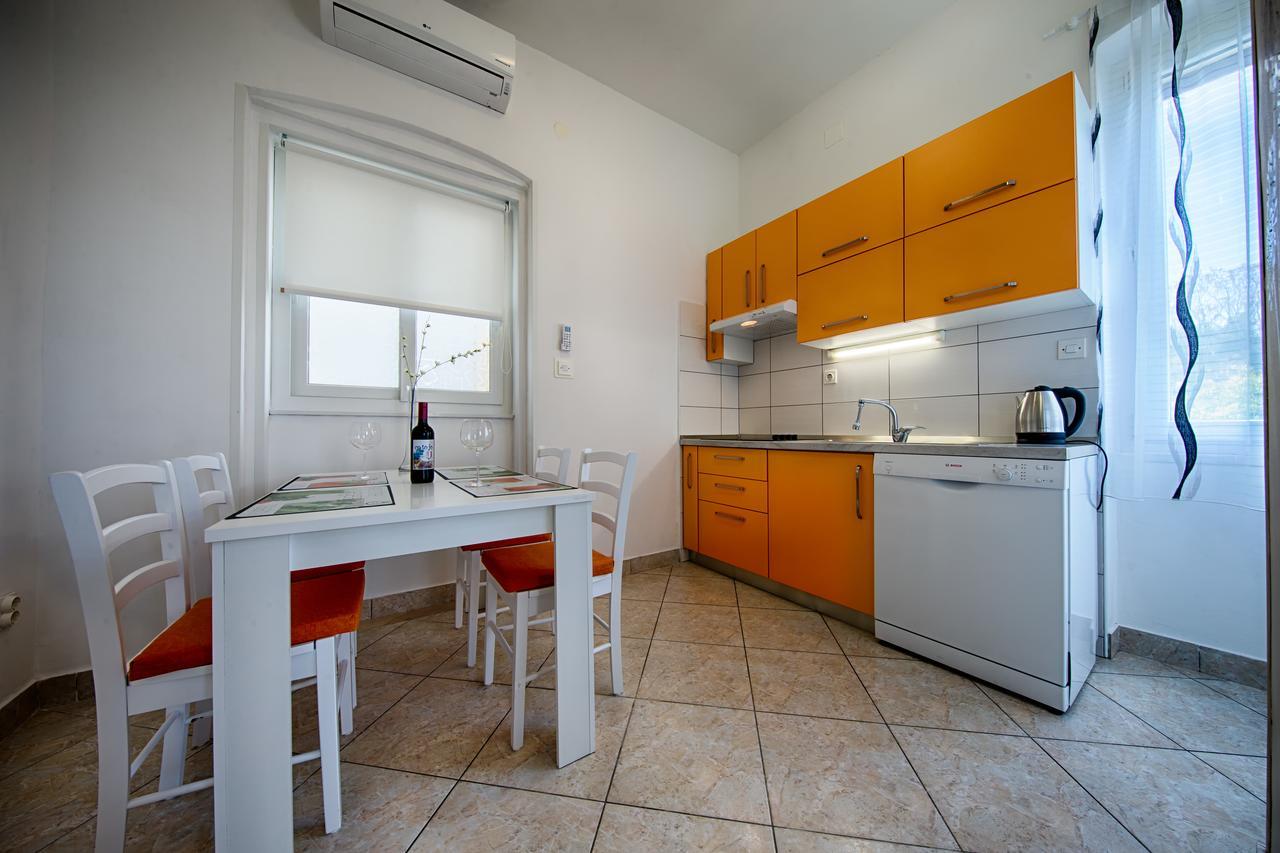 Apartment Jure Vis Exterior foto